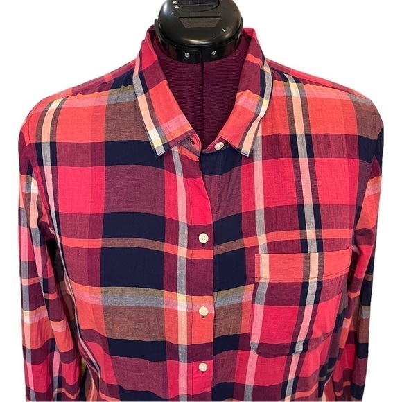 Old Navy Lightweight Cotton Spring/Summer Plaid Long Sleeve Button Up - Picture 2 of 10